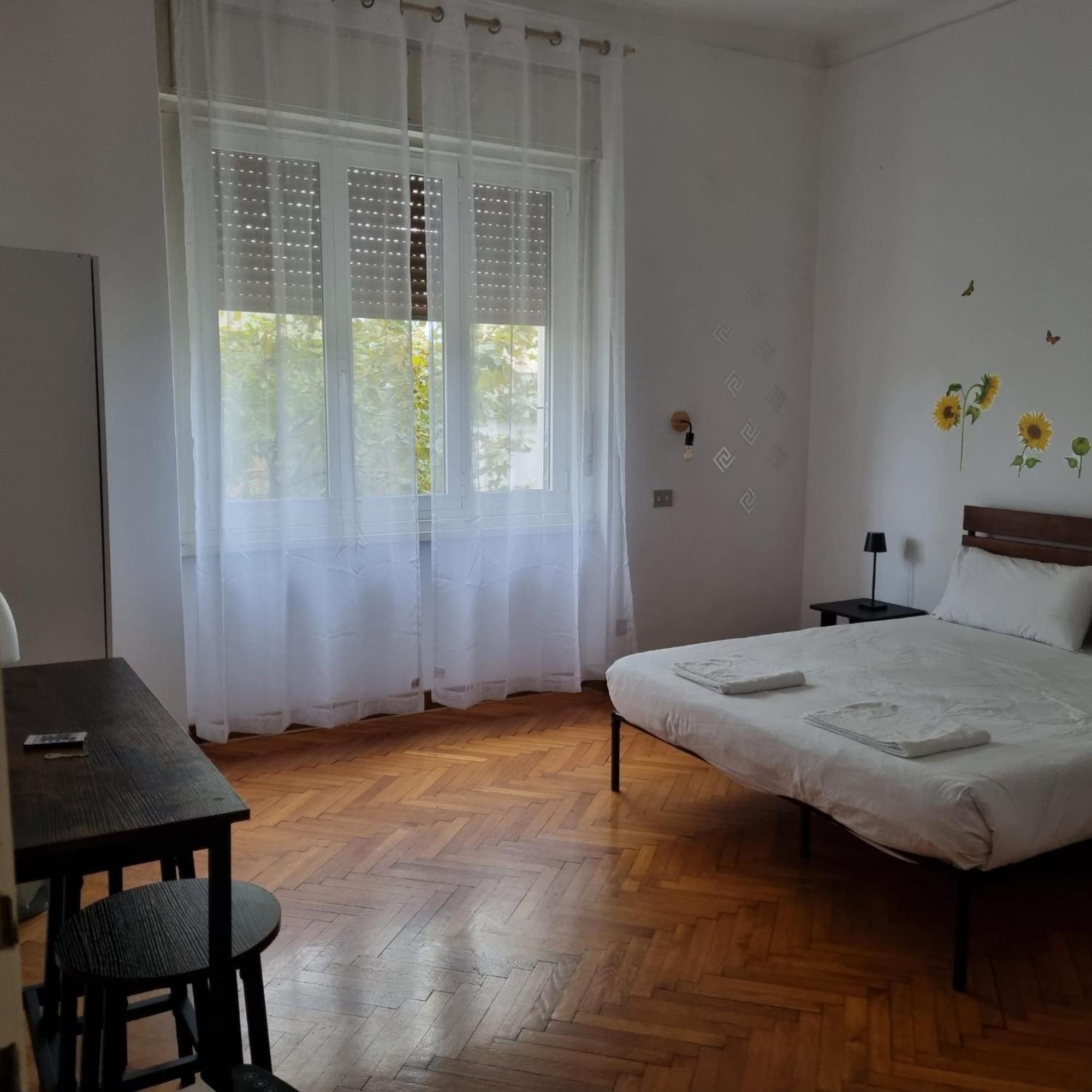 Dock Bay Lodge Hostello 的里雅斯特 外观 照片